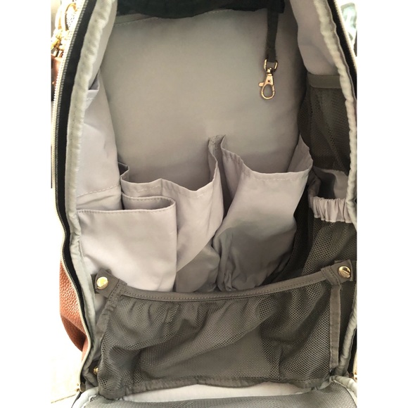 Itzy Ritzy Boss Backpack DiaperBag! - Picture 5 of 8